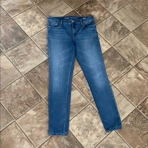 Old Navy rockstar 24/7 Jagging’s size 8 like new